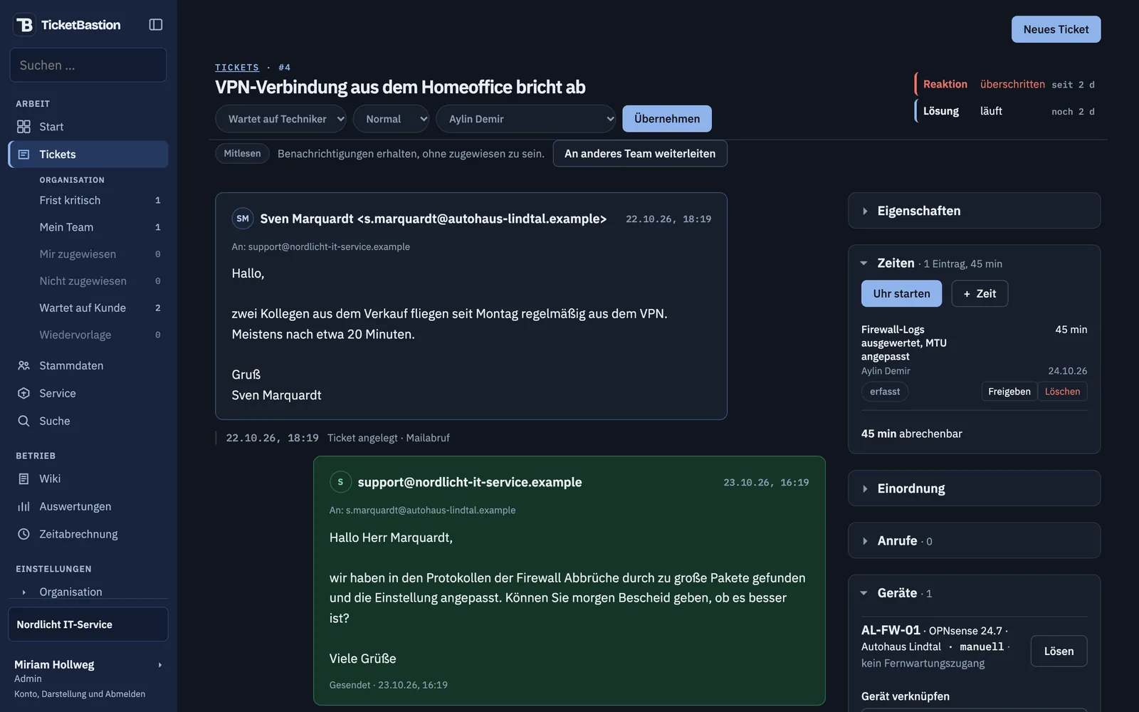 Ticket „VPN-Verbindung aus dem Homeoffice bricht ab“ von Autohaus Lindtal: Mail des Kunden, Antwort aus dem Support-Postfach, überschrittene Reaktionsfrist, 45 Minuten erfasste Zeit und die verknüpfte Firewall